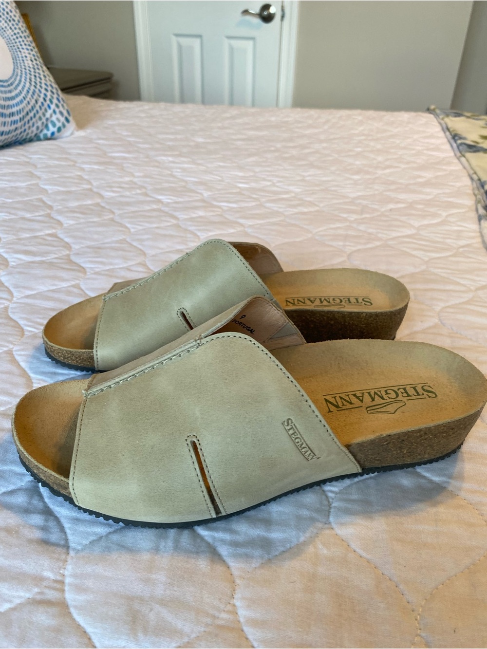 Stegmann Layna Ecru Slide Clogs — Comfortable Slip-On Mules size 9